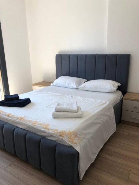 Tirane, jepet me qera apartament 1+1+Ballkon Kati 8, 60 m² 550 € (RRUGA KONGRESI I MANASTIRIT)