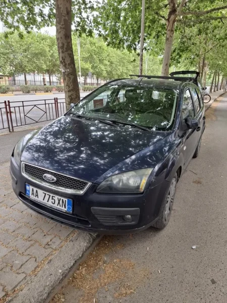 Tirane, makine Ford fokus Nafte, blu manuale 3.000 €