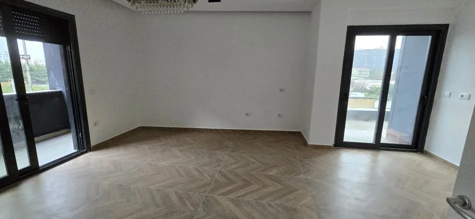 Shiten dy apartamente 1+1 në Kompleksin “Oasis” –    230,000 €