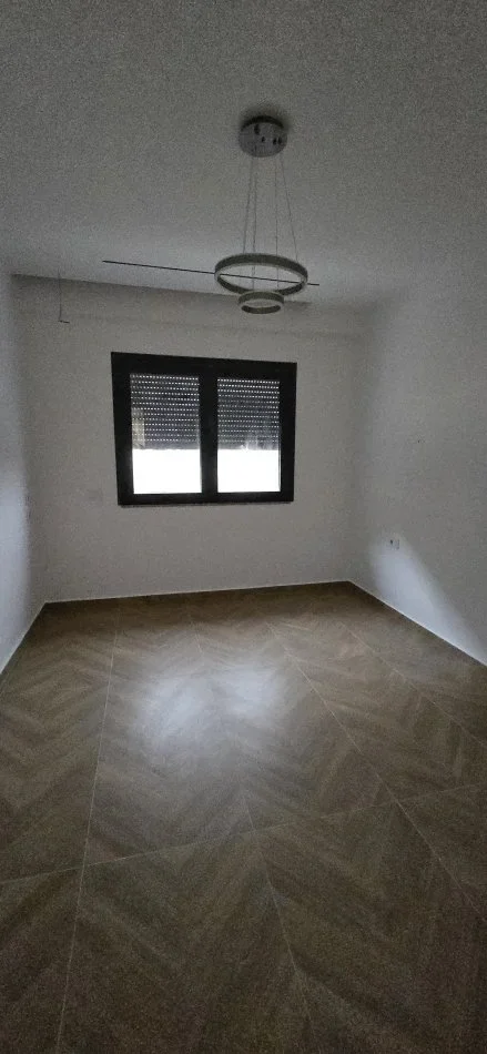 Shiten dy apartamente 1+1 në Kompleksin “Oasis” –    230,000 €