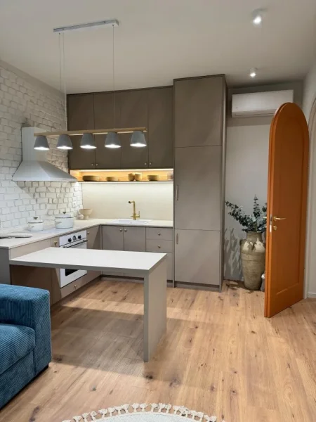 Tirane, jepet me qera apartament 2+1+Ballkon Kati 2, 66 m² 900 € (MYSLYM SHYRI)