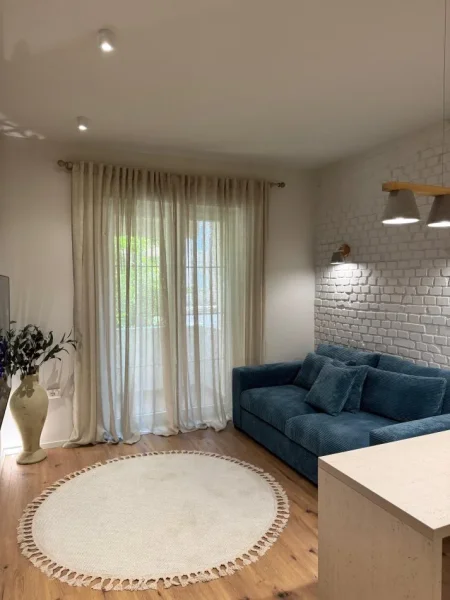 Tirane, jepet me qera apartament 2+1+Ballkon Kati 2, 66 m² 900 € (MYSLYM SHYRI)