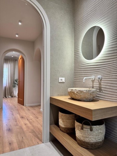 Tirane, jepet me qera apartament 2+1+Ballkon Kati 2, 66 m² 900 € (MYSLYM SHYRI)