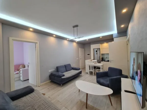 Tirane, shitet apartament 2+1 Kati 5, 80 m² 160.000 € (Rruga Ndre Mjeda)