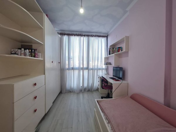 Tirane, shitet apartament 2+1 Kati 5, 80 m² 160.000 € (Rruga Ndre Mjeda)