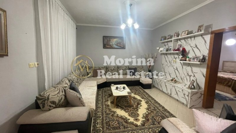 Tirane, jepet me qera shtepi 2+1 Kati 1, 85 m² 450 € (Porcelan- Rruga Leandro Zoto)