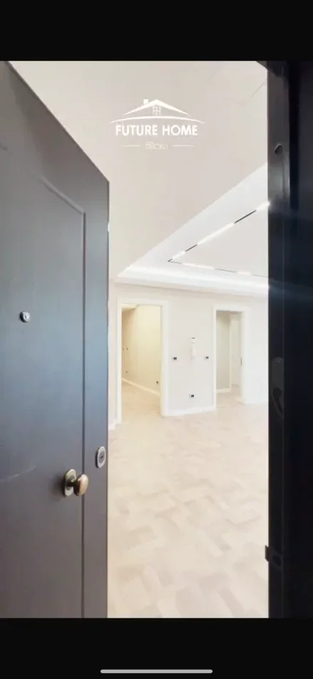 Tirane, jepet me qera apartament 3+1 Kati 7, 109 m² 1.800 € (Themistokli Germenji)