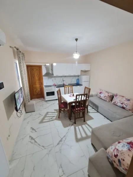 Tirane, jepet me qera apartament 1+1+Ballkon Kati 2, 58 m² 400 € (RRUGA E DIBRES)