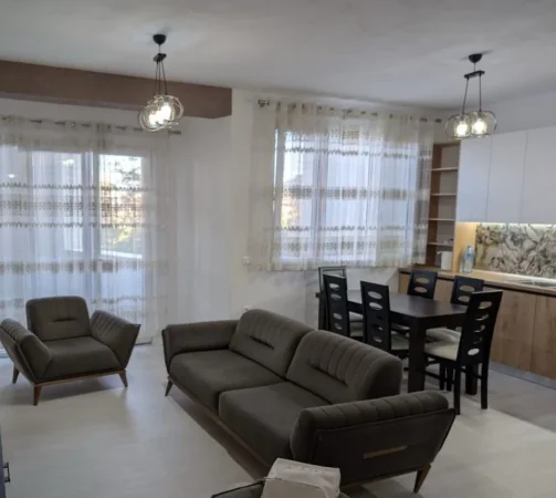 Tirane, jepet me qera apartament 2+1 Kati 2, 80 m² 650 € (ASTIR)