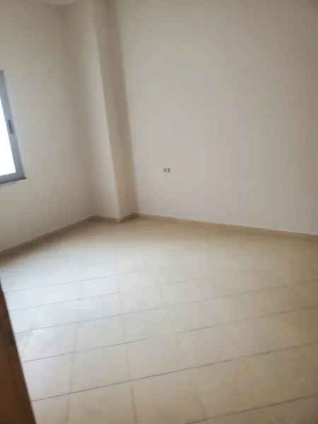Tirane, shitet apartament 2+1+Ballkon Kati 3, 92 m² 108.000 € (rruga muhamet deliu)