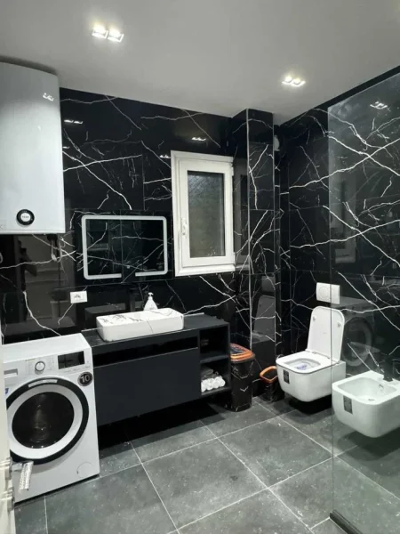 Vlore, shitet apartament 2+1 Kati 1, 98 m² 230.000 € (RRUGA VLORE MARINA)