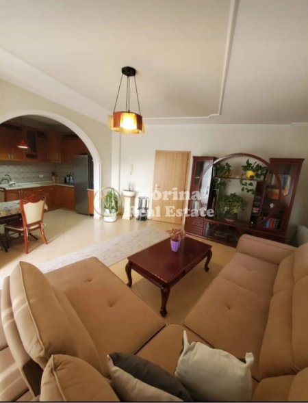 Tirane, jepet me qera apartament 2+1 Kati 2, 106 m² 450 € (Fresku)