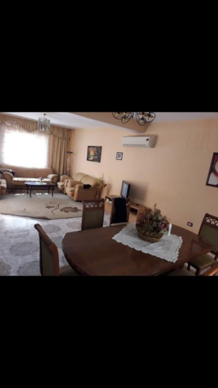 Tirane, jepet me qera shtepi 3 Katshe , 270 m² (Don Bosko Miftar Gerbolli)