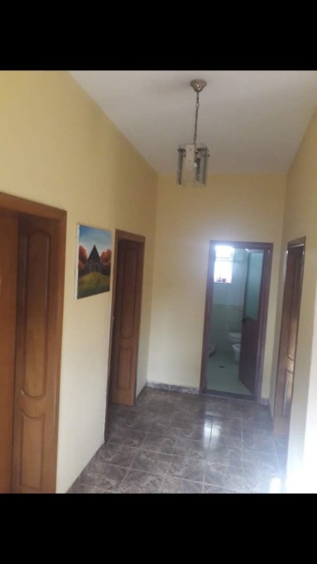 Tirane, jepet me qera shtepi 3 Katshe , 270 m² (Don Bosko Miftar Gerbolli)