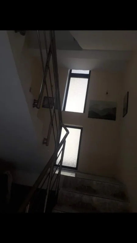 Tirane, jepet me qera shtepi 3 Katshe , 270 m² (Don Bosko Miftar Gerbolli)
