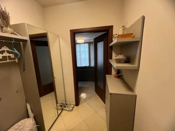 Tirane, jepet me qera apartament 2+1+Ballkon Kati 6, 100 m² 450 €