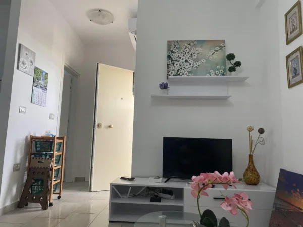 Vlore, apartament ne plazh JEPET ME QERA TE KOMPLEKSI AQUAMARINE