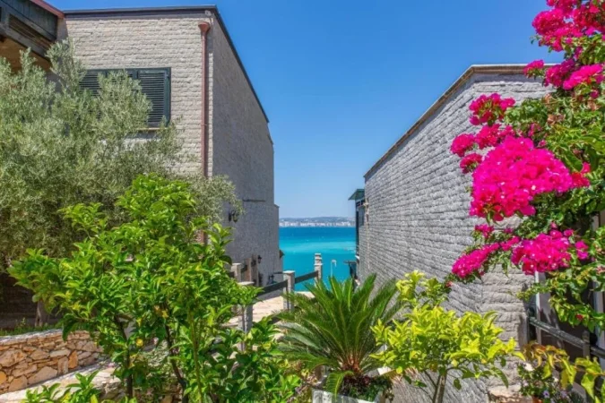 JEPET ME QERA TE KOMPLEKSI AQUAMARINE