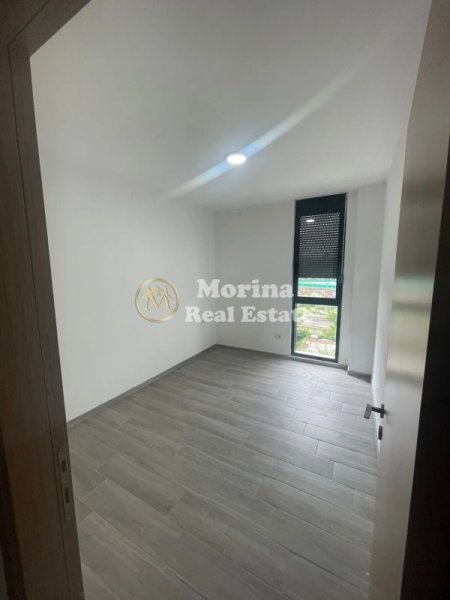 Tirane, jepet me qera apartament 2+1 Kati 5, 75 m² 350 € (Rruga 5 Maji)