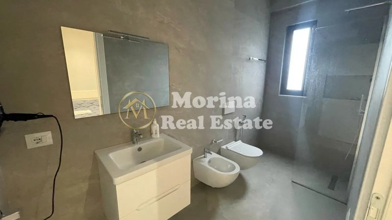 Tirane, jepet me qera apartament 2+1 Kati 3, 110 m² 700 € (Porcelan-Rruga Xhanfize Keko)
