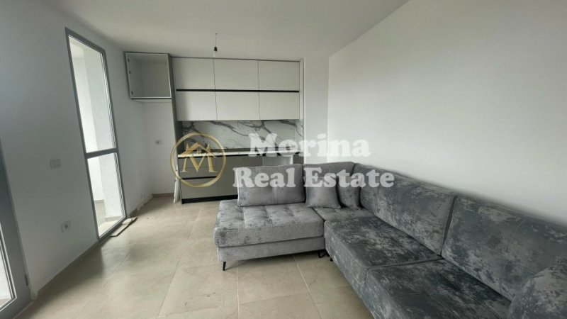 Tirane, jepet me qera apartament 2+1 Kati 5, 94 m² 400 € (Rruga 5 Maji)