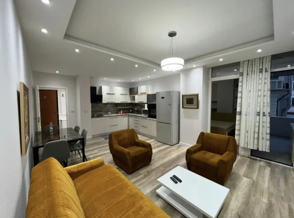 Tirane, jepet me qera apartament 2+1+Ballkon Kati 2, 97 m² 650 € (Kodra e Diellit, Prane Big Market)