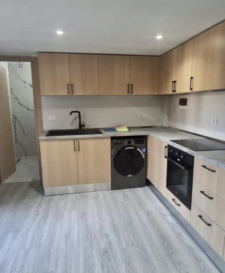 Tirane, shitet apartament 2+1+Aneks Kati 1, 80 m² (Kompleksi FZ, Liqeni i Thate)