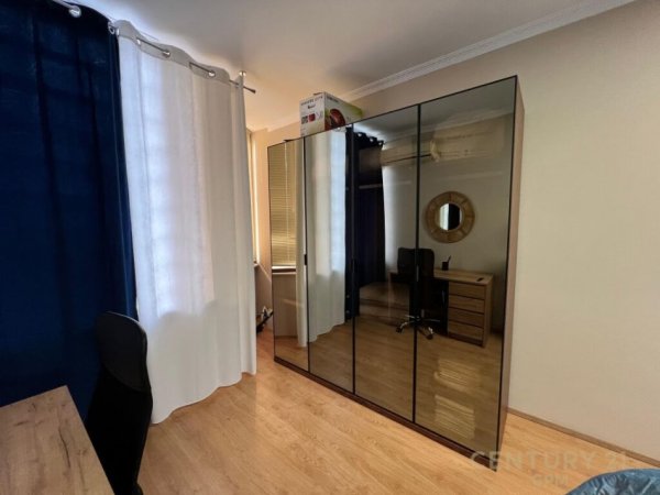 Tirane, jepet me qera apartament duplex 1+1 Kati 4, 75 m² 750 € (9 kateshet)