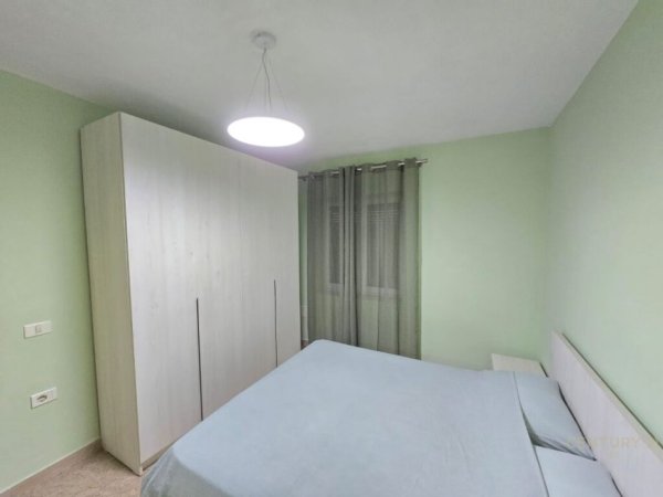 Tirane, jepet me qera apartament 1+1 Kati 1, 44 m² 500 € (Qender)