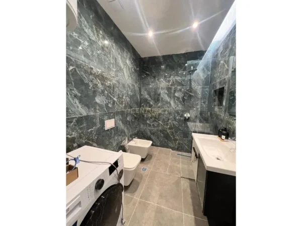 Tirane, jepet me qera apartament 2+1+Aneks+Ballkon Kati 2, 95 m² 750 € (TRIO TOWER, Don Bosko)