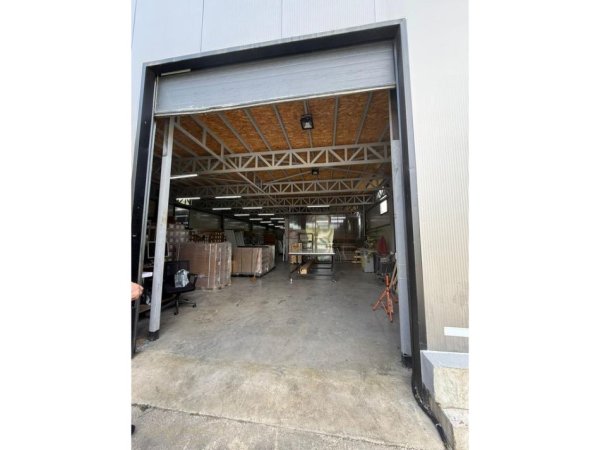 Tirane, jepet me qera ambjent biznesi Kati 2, 600 m² 1.500 € (Yzberish)
