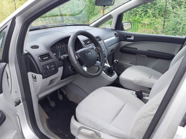 Tirane, shes makine Ford C Max Nafte, gri metalizato manuale Kondicioner 233.000 km/ 2.100 €