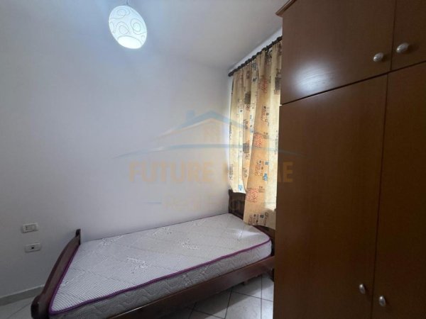Tirane, jepet me qera apartament 2+1 Kati 2, 79 m² 650 € (BULEVARDI ZHAN DARK)