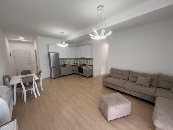 Tirane, Jepet me qera apartament 2+1+2 Kati 4, 103 m² 550 € (Rruga Jordan Misja)