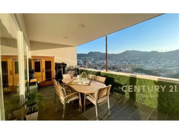 Tirane, shitet apartament Kati 8, 228 m² 360.000 € 