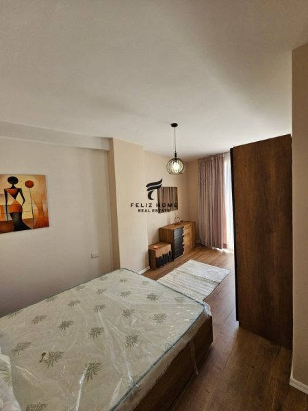 Tirane, jepet me qera apartament 2+1 Kati 3, 107 m² 1.200 € (RRUGA E BARRIKADAVE)