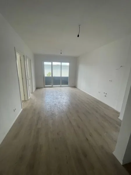 Tirane, shitet apartament 2+1+Ballkon Kati 2, 84 m² 93.000 € (Univers City Prane Parkut)