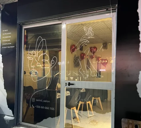 Tirane, ofroj Vend pune si Nails Specialist