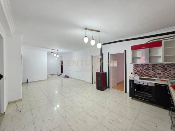 Tirane, shitet apartament Kati 1, 120 m² 140.000 € 