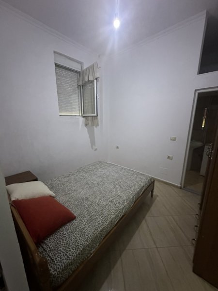 Tirane, jepet me qera garsonier 1+1 Kati 0, 41 m² 280 € (Rruga Mahmut Daci, Vilat Gjermane)
