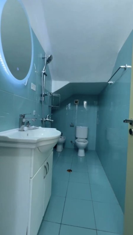 Tirane, jepet me qera apartament 1+1 Kati 1, 58 m² 400 € (Apartament 1+1)