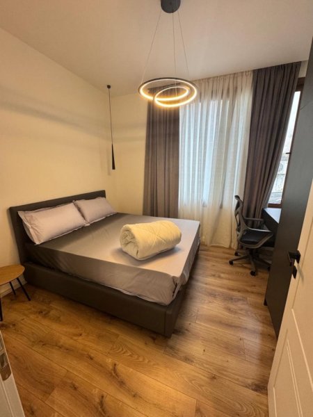 Tirane, jepet me qera shtepi 2+1+Ballkon Kati 1, 85 m² 700 € (Selit , Rruga Servet Libohova)