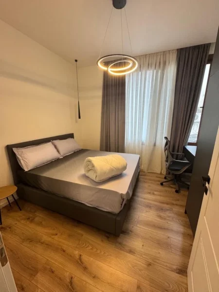 Tirane, jepet me qera shtepi 2+1+Ballkon Kati 1, 85 m² 700 € (Selit , Rruga Servet Libohova)