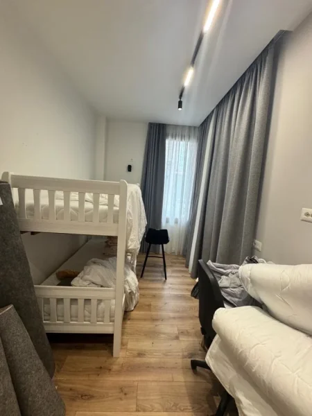 Tirane, jepet me qera shtepi 2+1+Ballkon Kati 1, 85 m² 700 € (Selit , Rruga Servet Libohova)