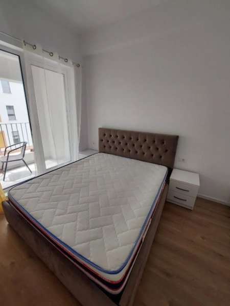 Tirane, jepet me qera apartament 1+1 Kati 5, 50 m² 400 € (Ali Demi)