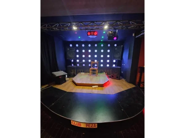 Durres, jepet me qera lokal , 200 m² (Shkallnur ,Durres)