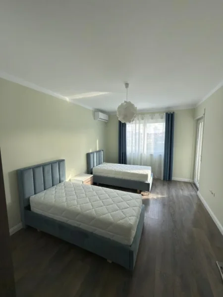 Tirane, shitet apartament 2+1+Ballkon Kati 5, 118 m² 155.000 € (LONI LIGORI)