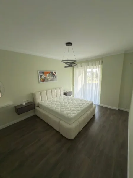 Tirane, shitet apartament 2+1+Ballkon Kati 5, 118 m² 155.000 € (LONI LIGORI)