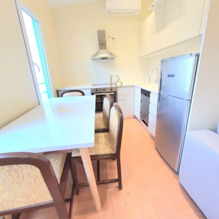 Tirane, jepet me qera shtepi 2+1+Ballkon Kati 3, 150 m² 650 € (Myslym Shyr)