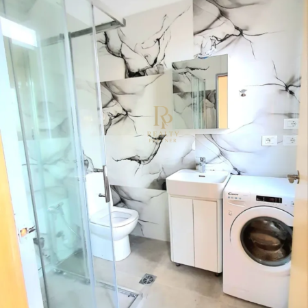 Tirane, jepet me qera shtepi 2+1+Ballkon Kati 3, 150 m² 650 € (Myslym Shyr)